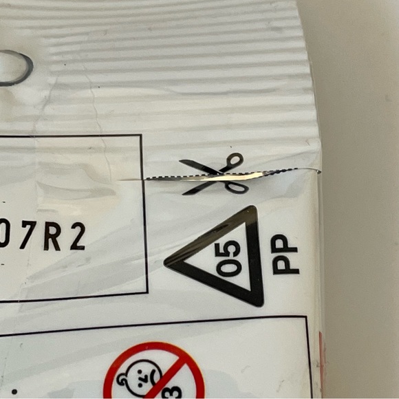 Lego The muppets 71033 mini figure Janice New, Only opened to verify the content - Picture 2 of 3